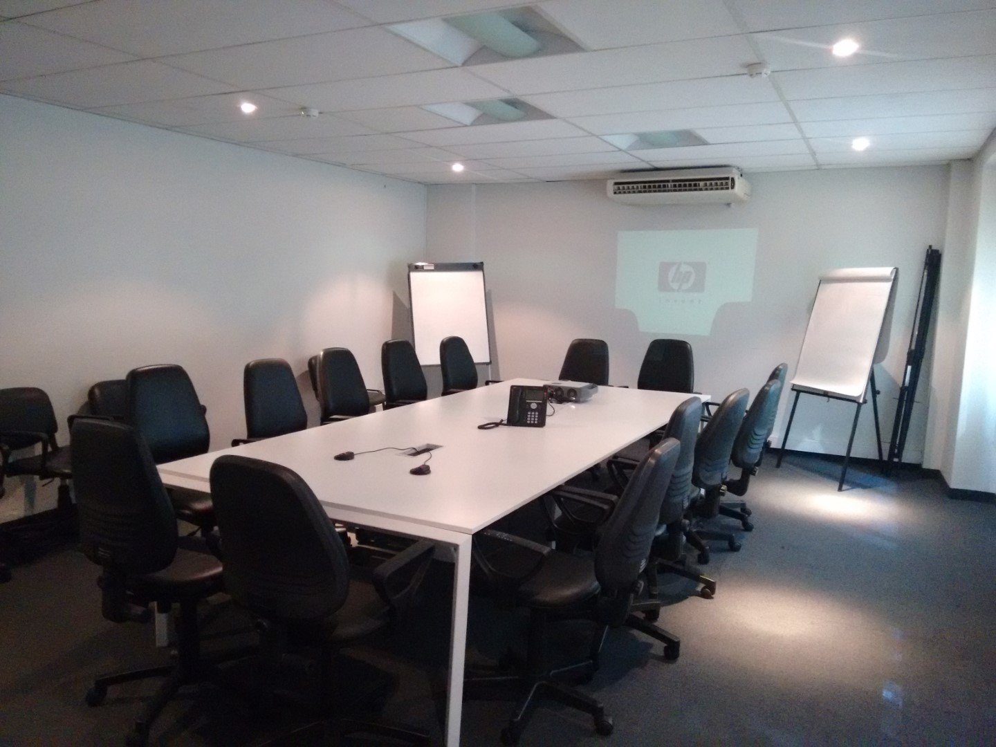 Reforma de Oficina, Instalaciones, Cambio de Imagen Institucional — resultado